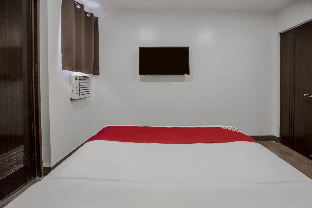 كويزون سيتي Oyo 637 Fox Hotel المظهر الخارجي الصورة