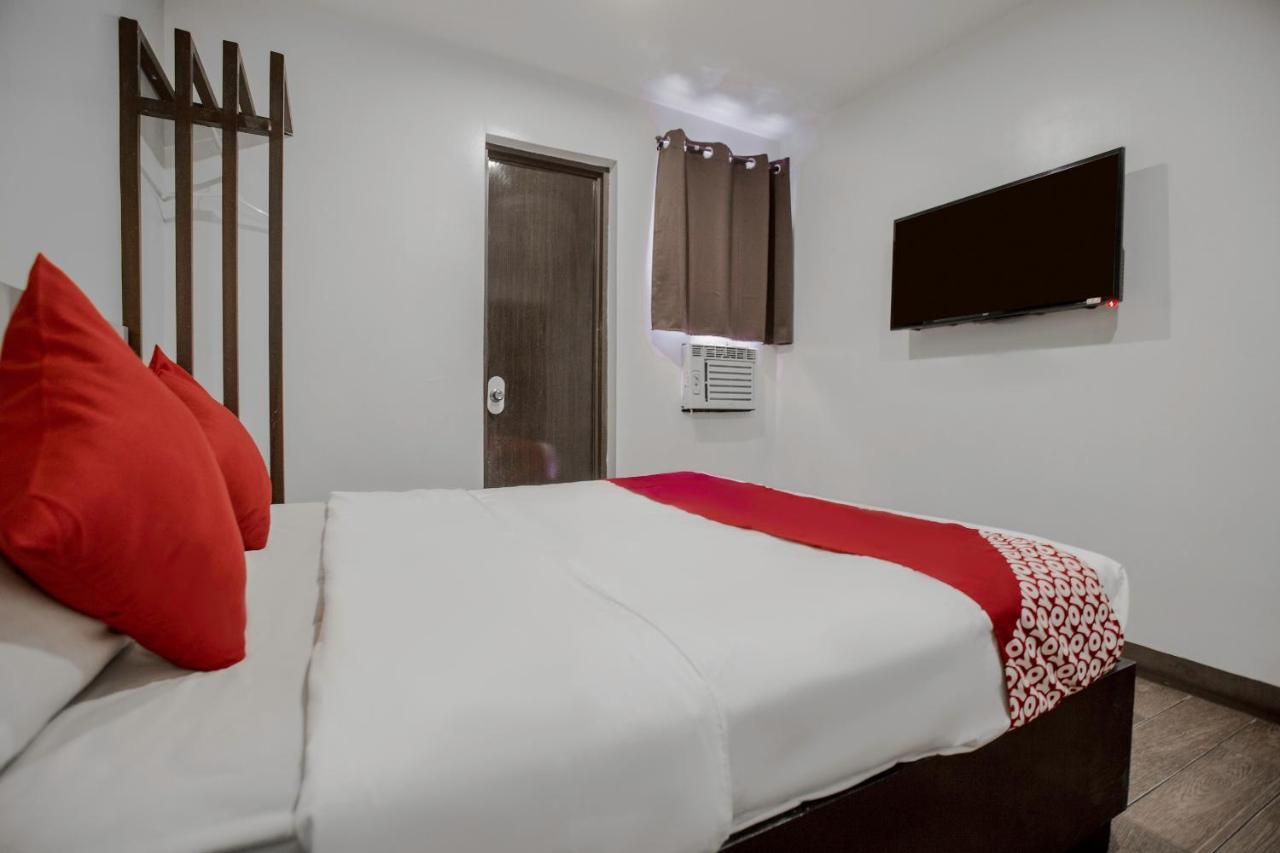 كويزون سيتي Oyo 637 Fox Hotel المظهر الخارجي الصورة