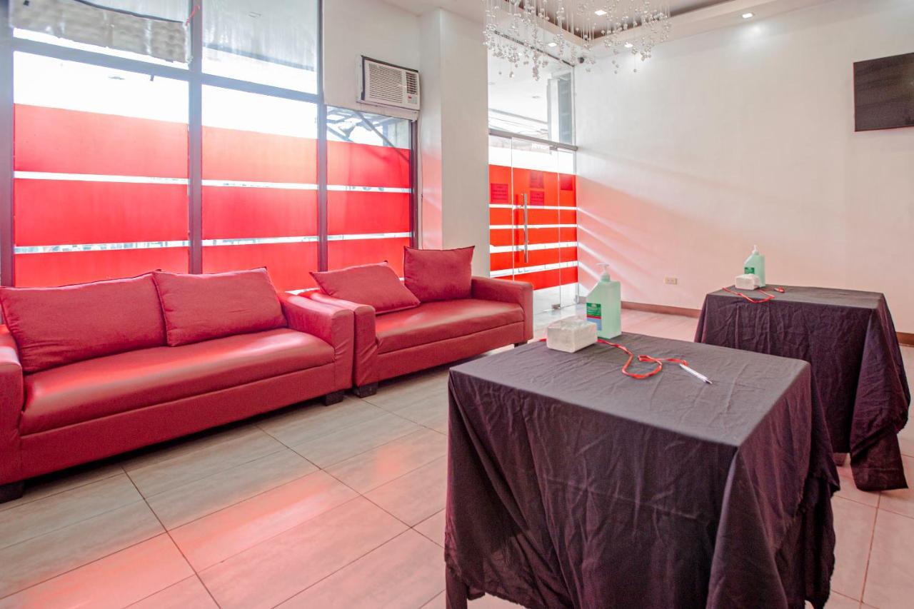 كويزون سيتي Oyo 637 Fox Hotel المظهر الخارجي الصورة