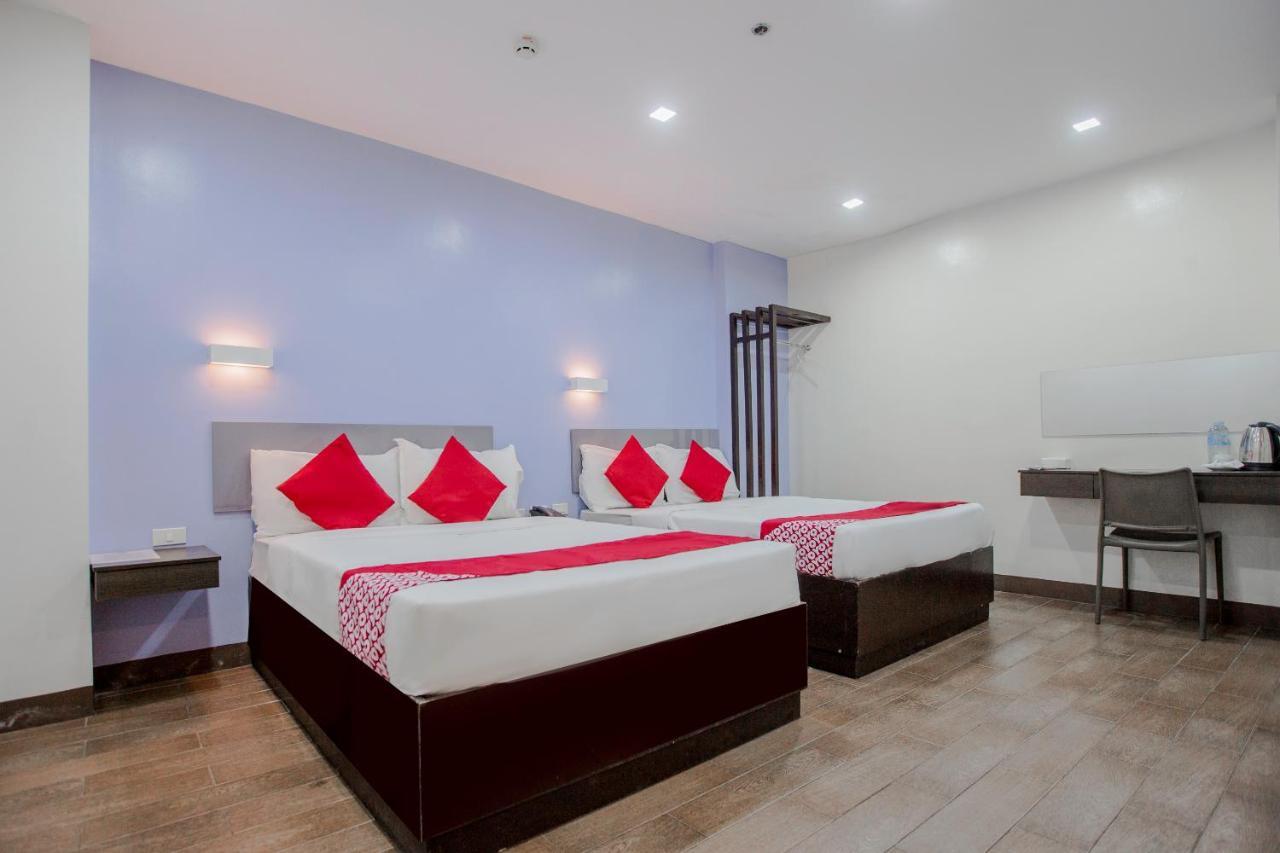 كويزون سيتي Oyo 637 Fox Hotel المظهر الخارجي الصورة