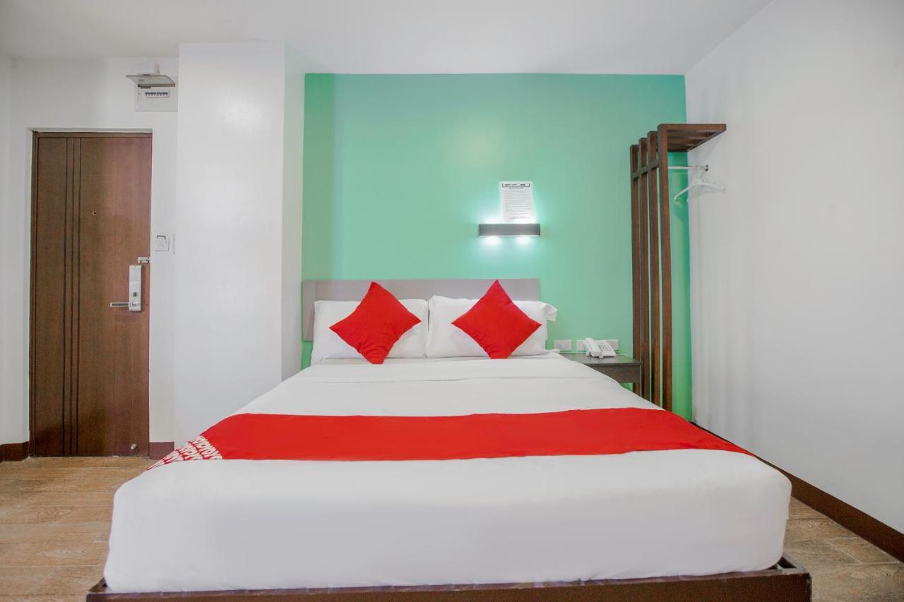 كويزون سيتي Oyo 637 Fox Hotel المظهر الخارجي الصورة
